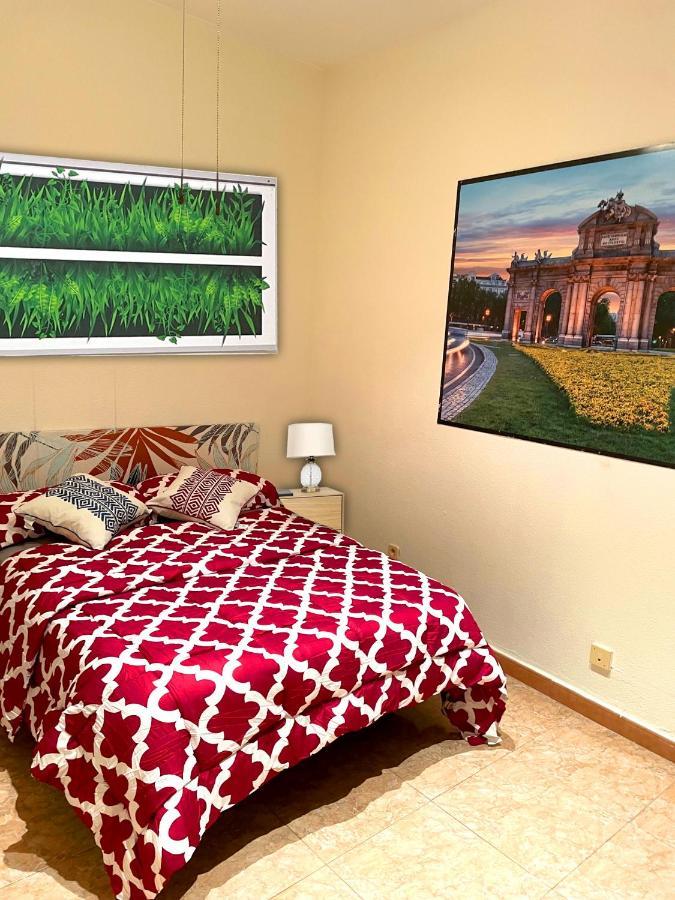 Sol Montera & Parking Tph Bed and Breakfast Madrid Buitenkant foto