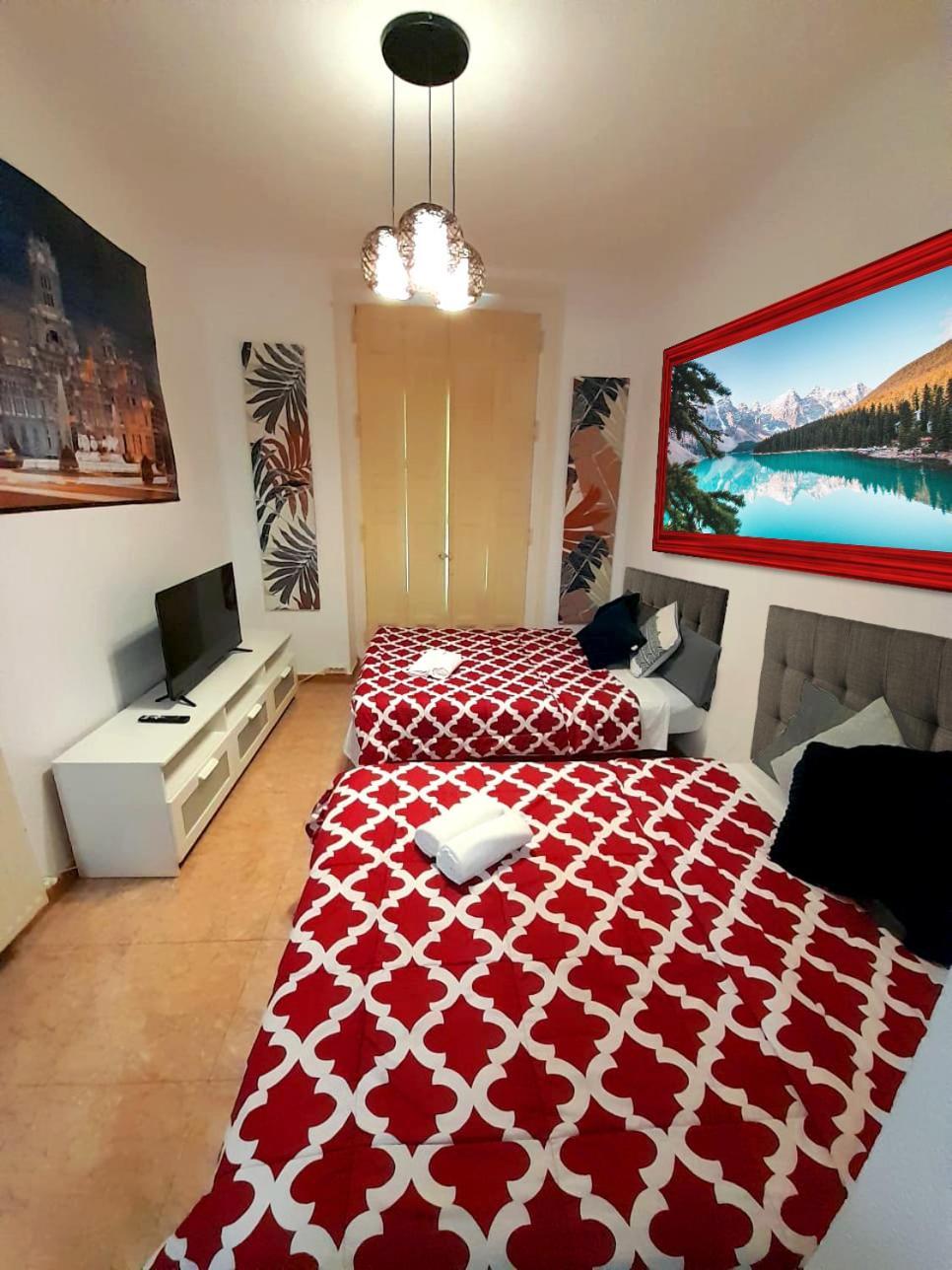 Sol Montera & Parking Tph Bed and Breakfast Madrid Buitenkant foto