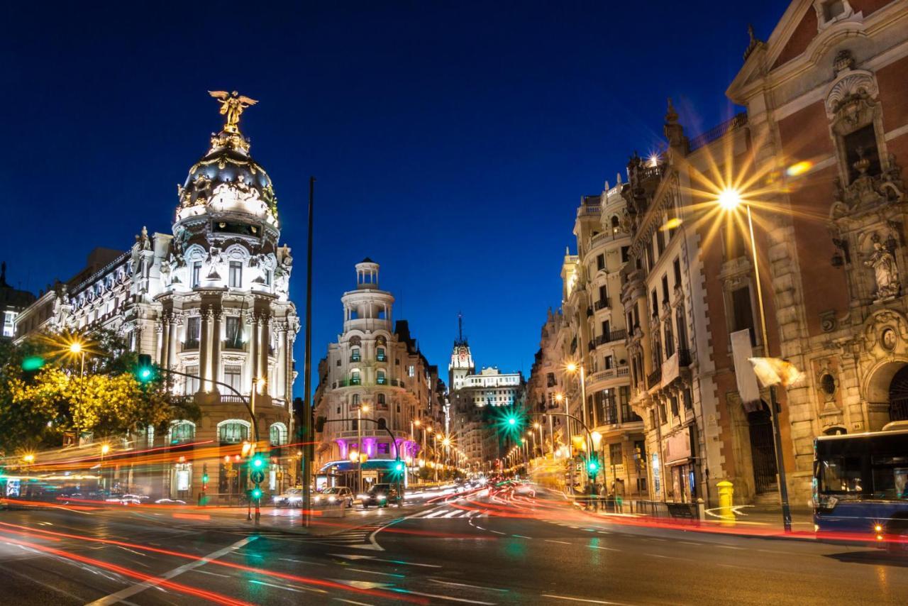 Sol Montera & Parking Tph Bed and Breakfast Madrid Buitenkant foto